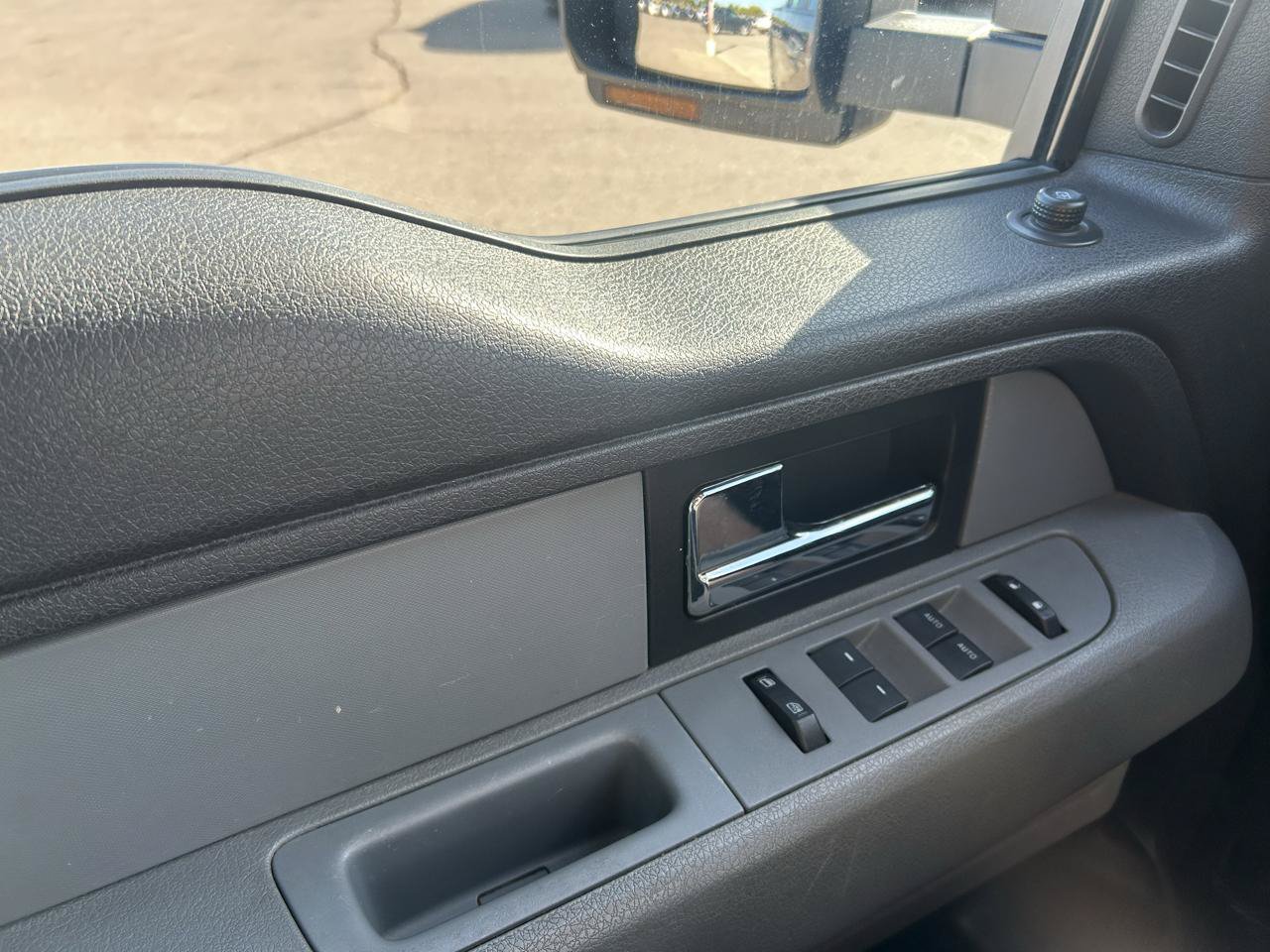 Used 2013 Ford F150 XLT w/ Luxury Equipment Group AWD/4WD image 27