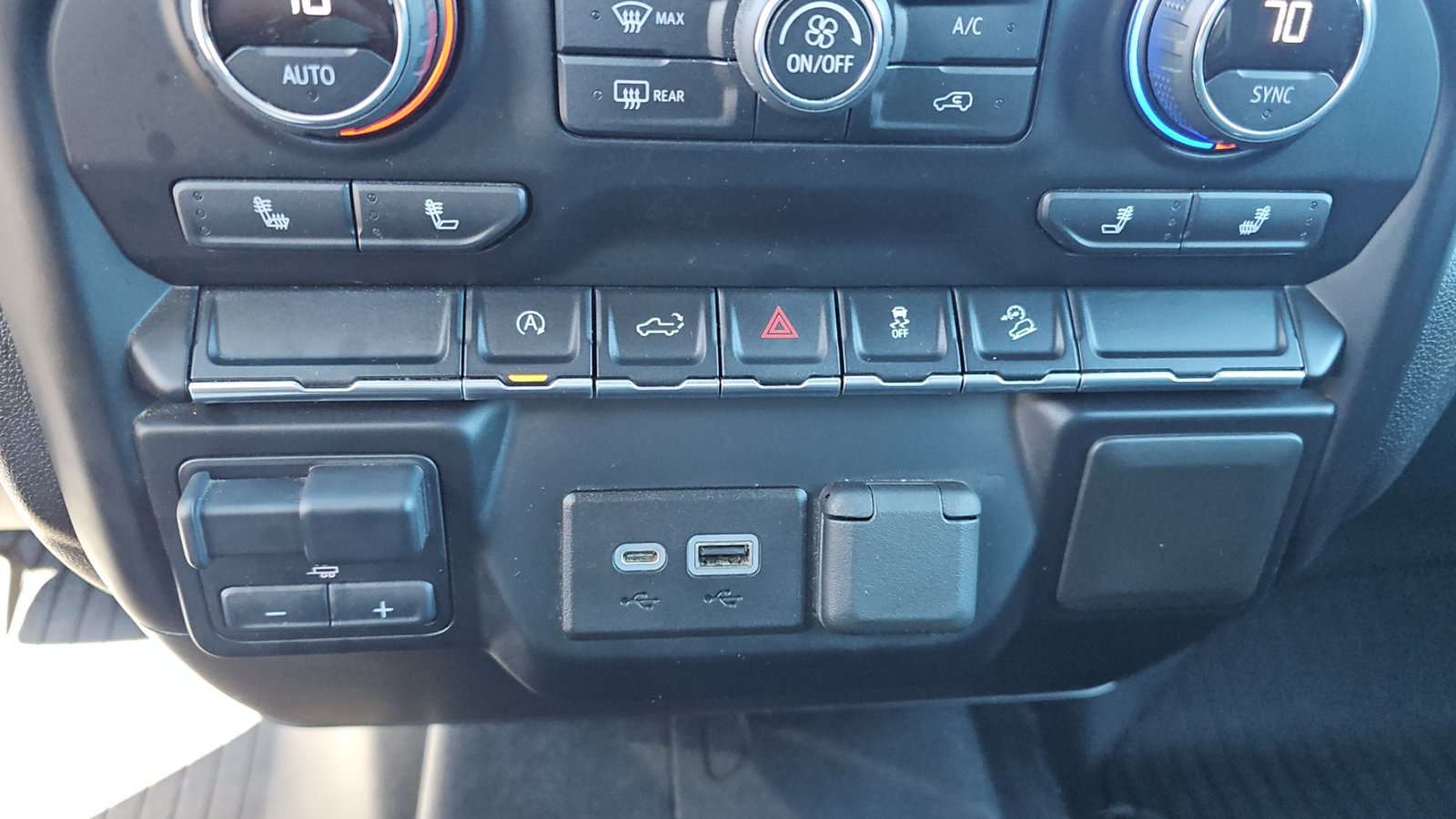 Used 2021 Chevrolet Silverado 1500 RST AWD/4WD image 19