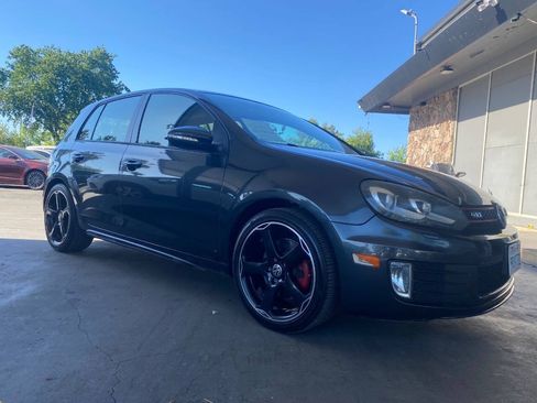 Used 2010 Volkswagen GTI 4-Door FWD image 22
