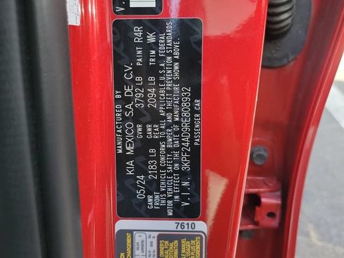 Used 2024 Kia Forte LXS FWD image 31