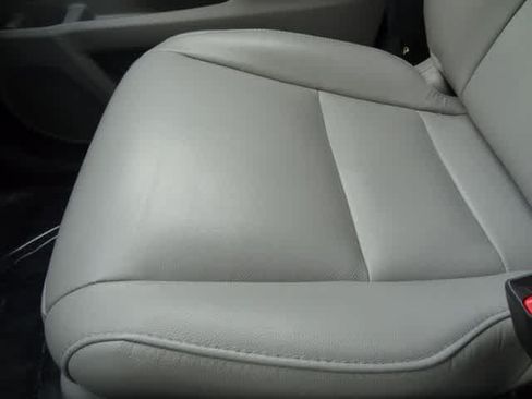 Used 2017 Honda Pilot Touring image 37