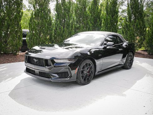 Used 2026 Ford Mustang GT Premium w/ GT Performance Package RWD image 5