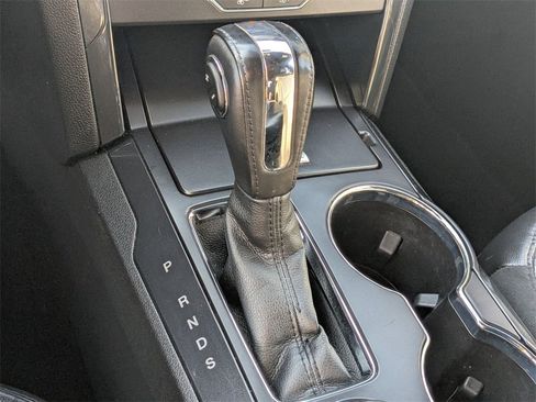 Used 2018 Ford Explorer XLT w/ Equipment Group 202A image 12