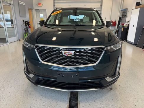 Used 2024 Cadillac XT6 Premium Luxury w/ LPO, Floor Liner Package AWD/4WD image 5