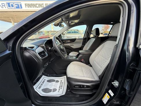 Used 2020 Chevrolet Equinox LT image 18