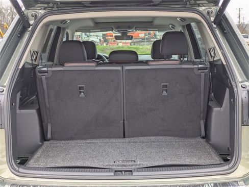 Certified 2025 Volkswagen Atlas Peak Edition SE image 13