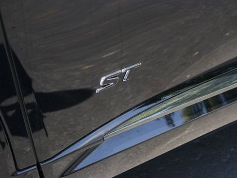 New 2025 Buick Envision Sport Touring image 8