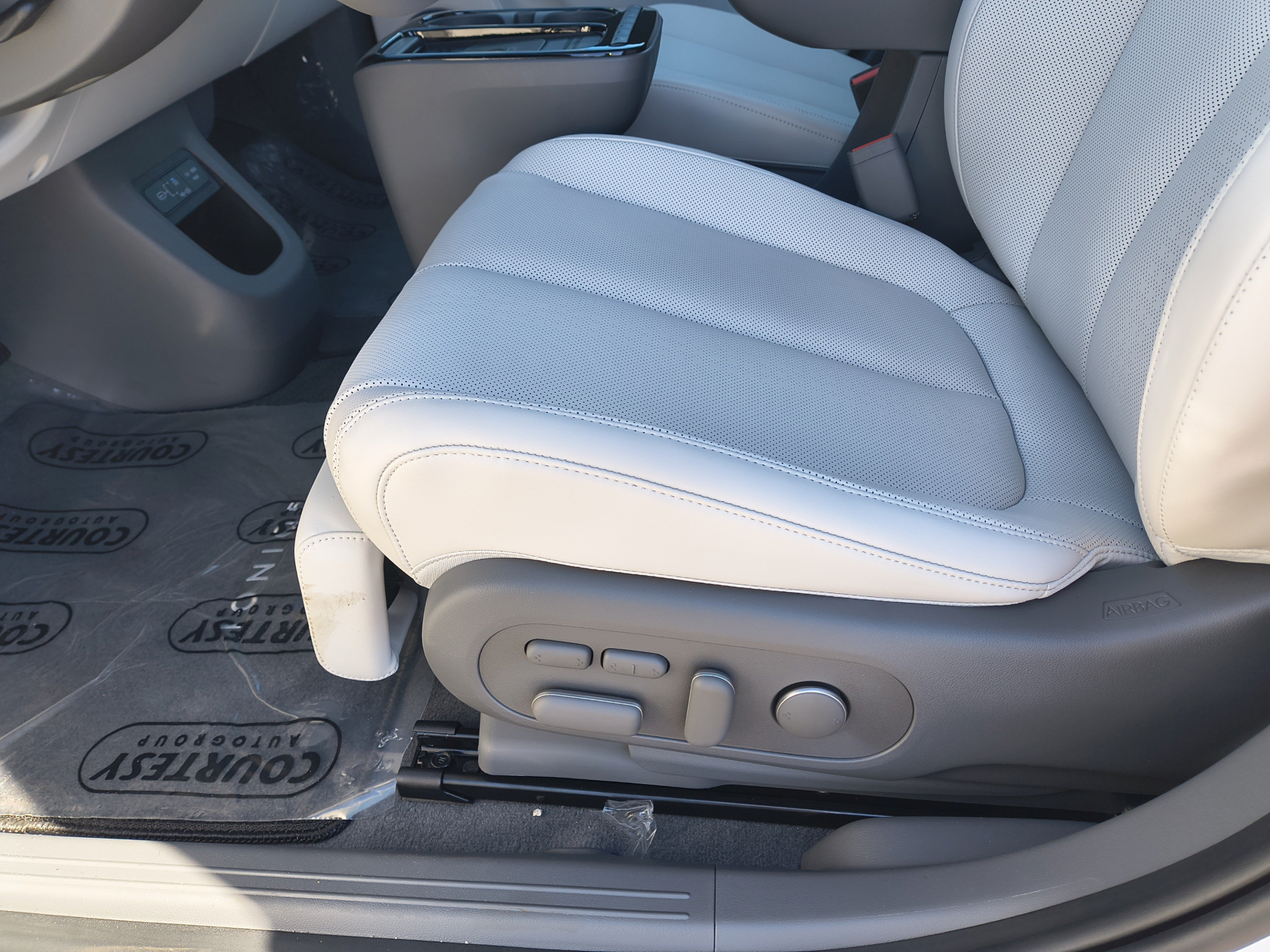 New 2027 Hyundai Ioniq 5 Limited RWD image 19