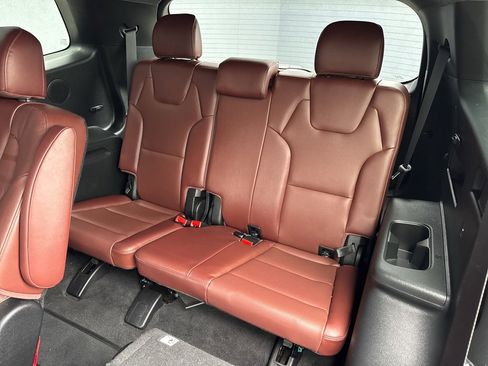 Used 2023 Kia Telluride SX Prestige image 16