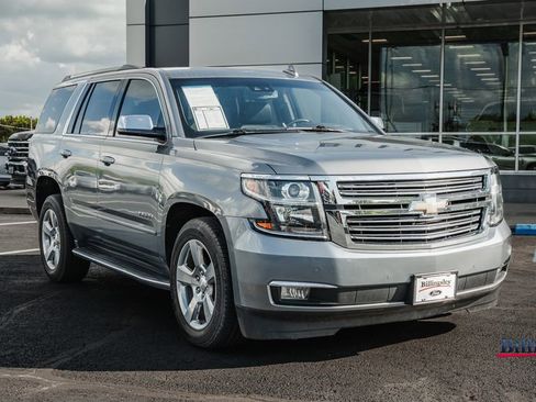 Used 2020 Chevrolet Tahoe Premier RWD image 2