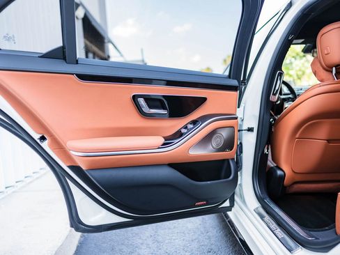 Used 2022 Mercedes-Benz S 580 4MATIC Sedan image 22