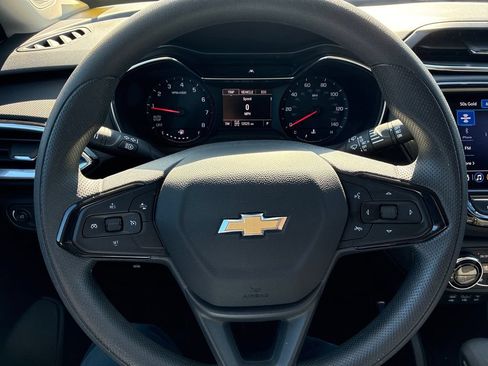 Used 2023 Chevrolet TrailBlazer LT w/ Convenience Package AWD/4WD image 13