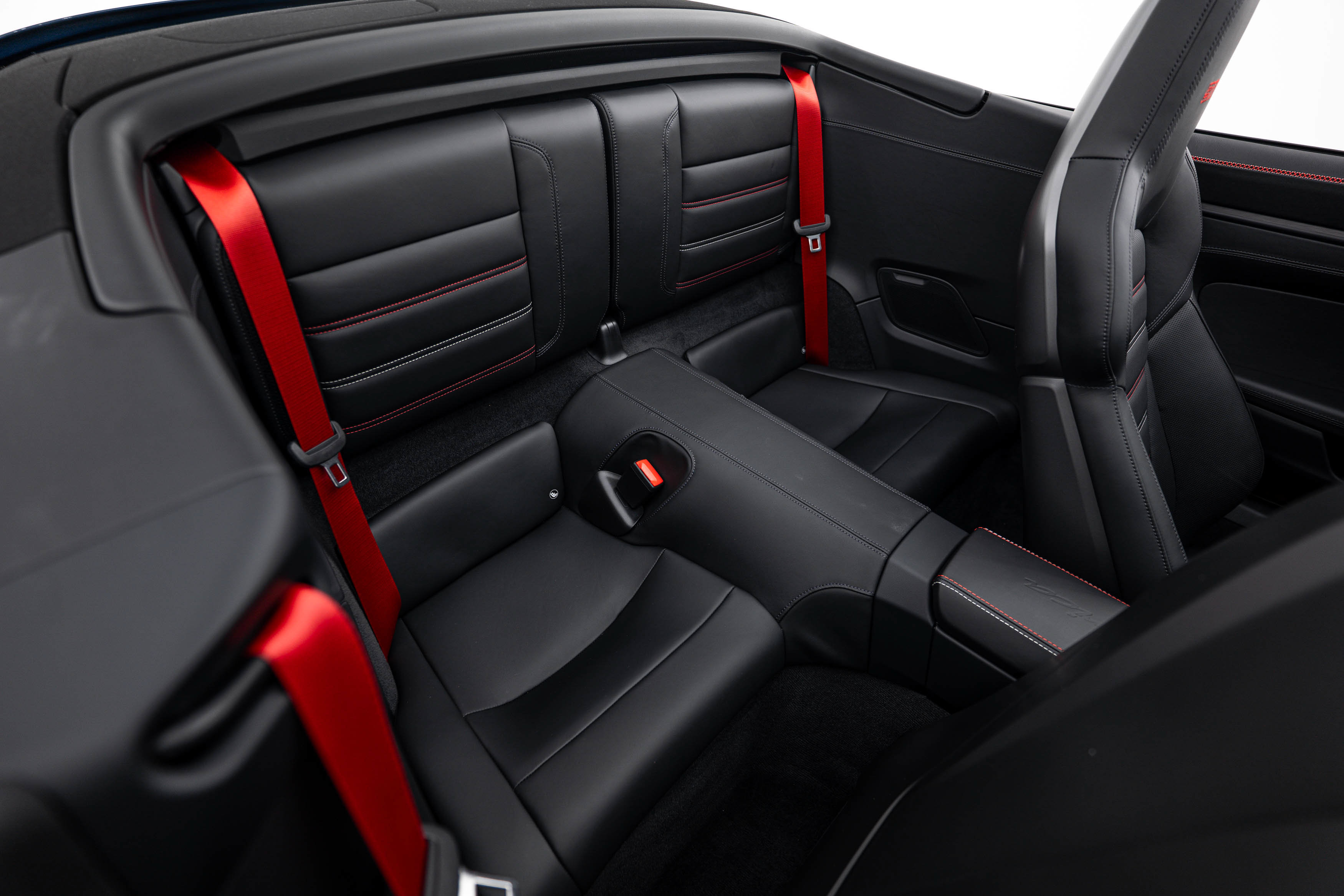 Certified 2023 Porsche 911 Carrera GTS RWD image 17