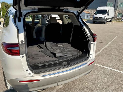 Used 2020 Buick Enclave Premium w/ Sun and Sites Package FWD image 40