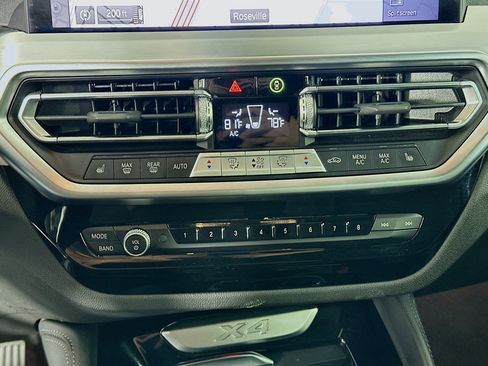 Used 2025 BMW X4 xDrive30i w/ Premium Package image 24