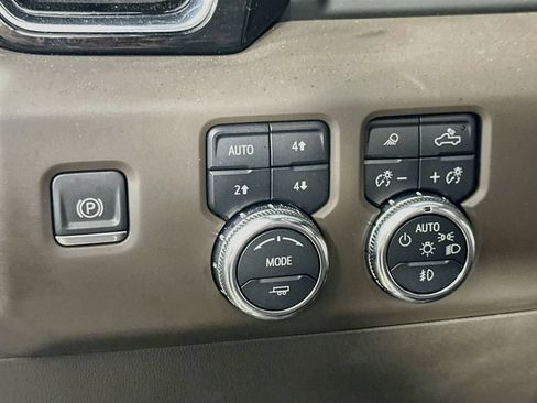 Used 2023 GMC Sierra 1500 Denali w/ Denali Reserve Package AWD/4WD image 22