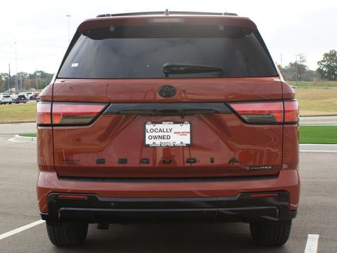 Used 2025 Toyota Sequoia Limited image 4