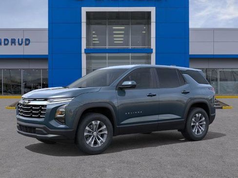 New 2026 Chevrolet Equinox LT w/ Convenience Package II AWD/4WD image 2