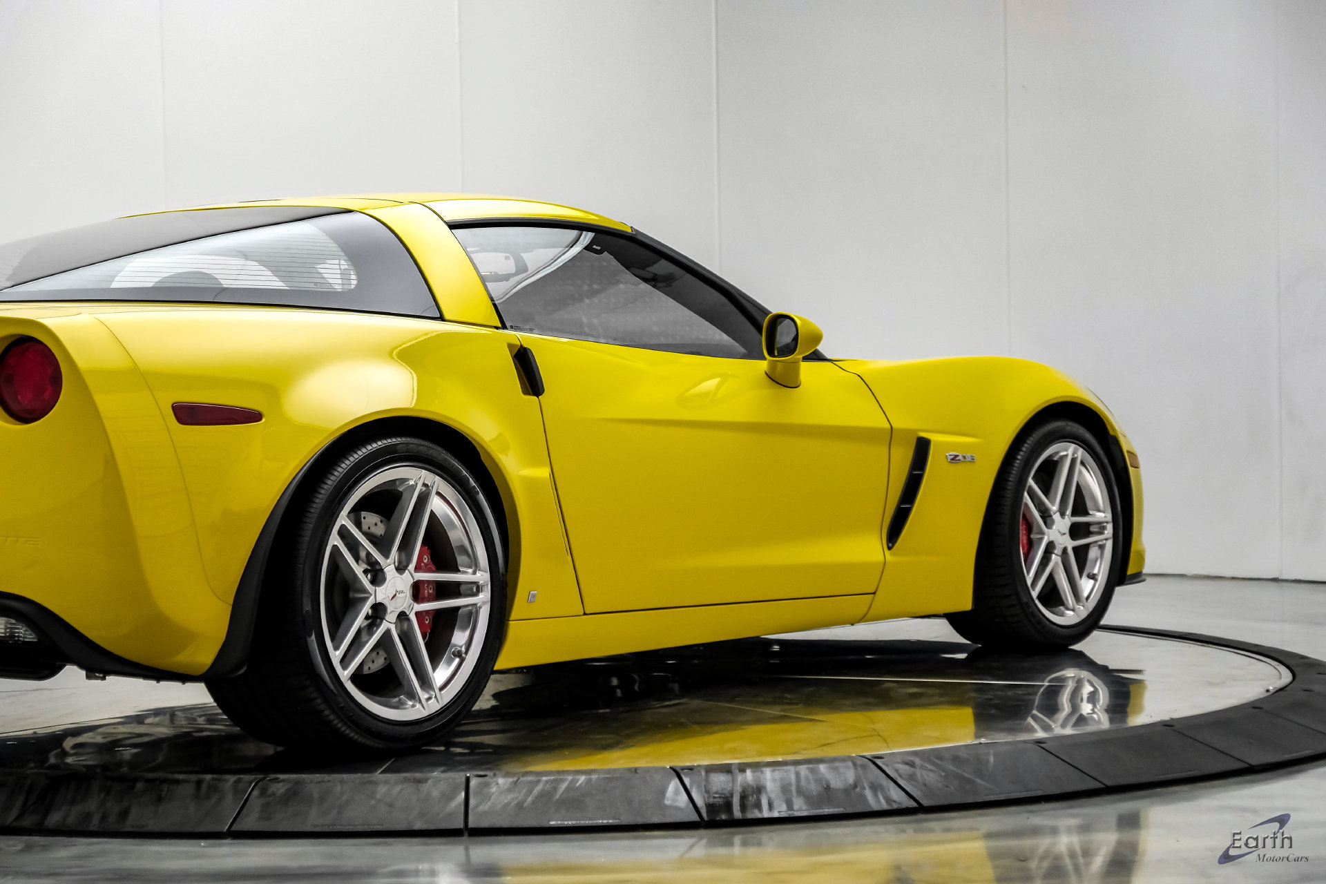 Used 2007 Chevrolet Corvette Z06 w/ Preferred Equipment Group RWD image 21