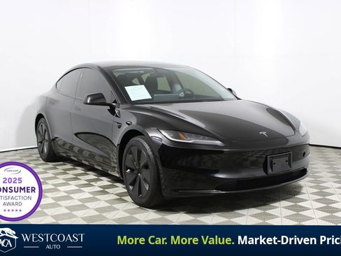 Used 2024 Tesla Model 3 Standard Range RWD image 1