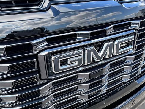 Used 2025 GMC Sierra 3500 Denali Ultimate AWD/4WD image 30