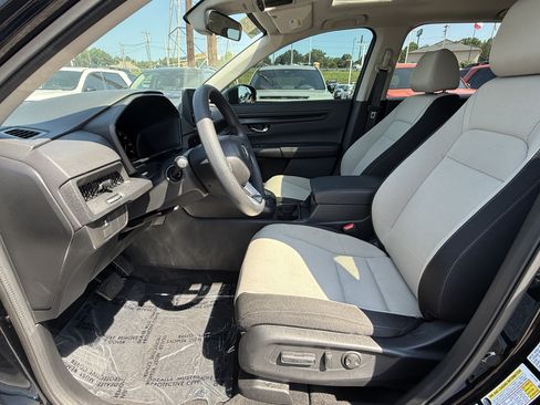 Used 2025 Honda CR-V EX image 16