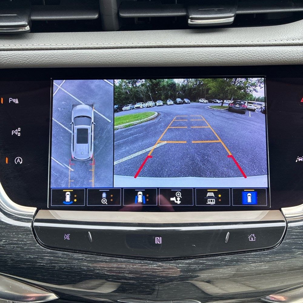 Used 2021 Cadillac XT6 Premium Luxury AWD/4WD image 11
