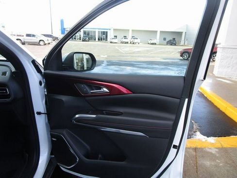 Certified 2024 Chevrolet Traverse Z71 w/ Enhanced Driving Package image 27