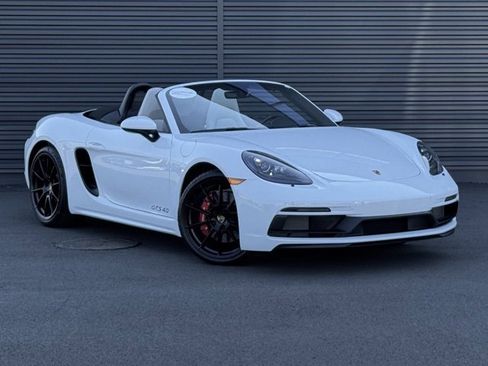 Certified 2025 Porsche 718 Boxster GTS image 9