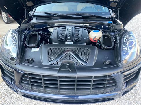 Used 2018 Porsche Macan S AWD/4WD image 17