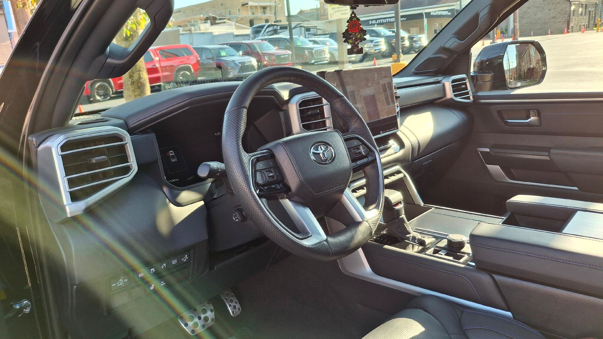 Used 2024 Toyota Tundra Platinum w/ TRD Off-Road Package AWD/4WD image 8