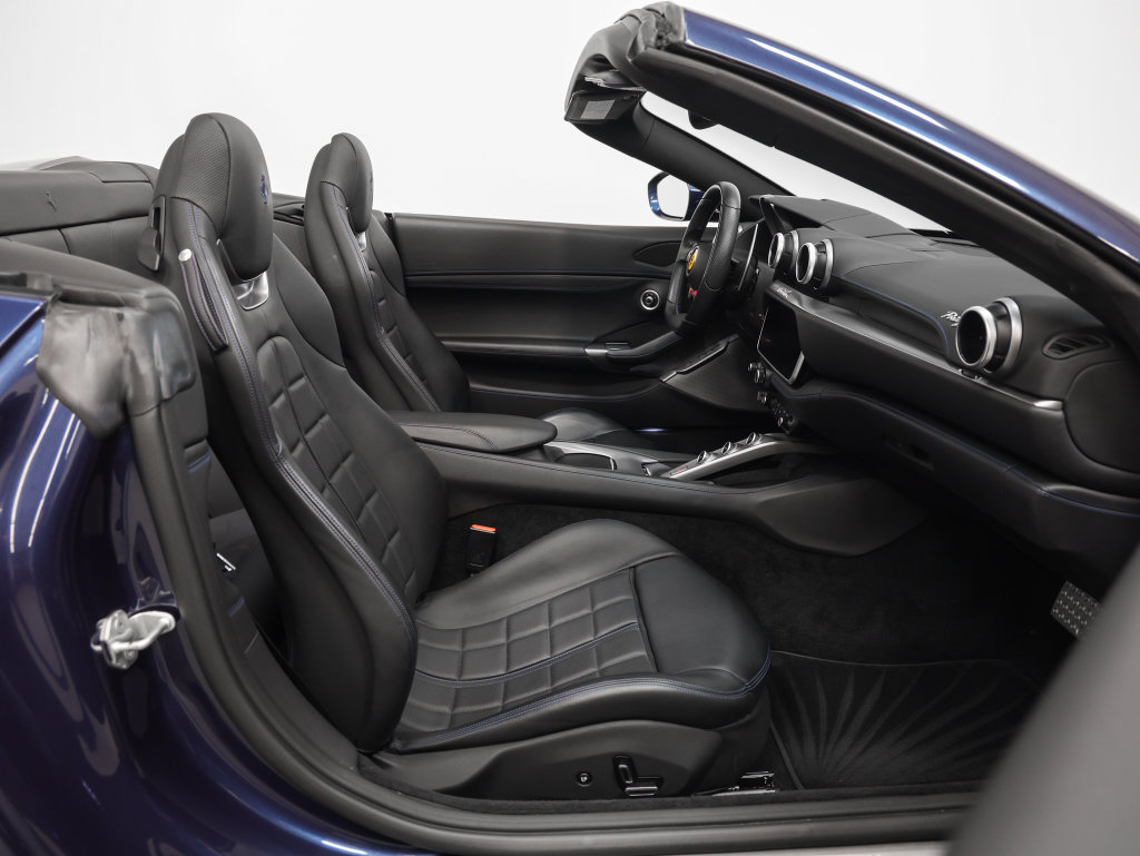 Certified 2019 Ferrari Portofino RWD image 28