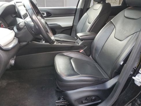 Used 2022 Jeep Compass Limited image 10