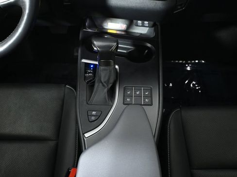 Used 2024 Lexus UX 250h AWD w/ Premium Package image 24