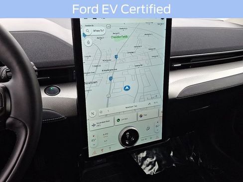 Certified 2021 Ford Mustang Mach-E Select w/ Comfort/Appearance Package image 18