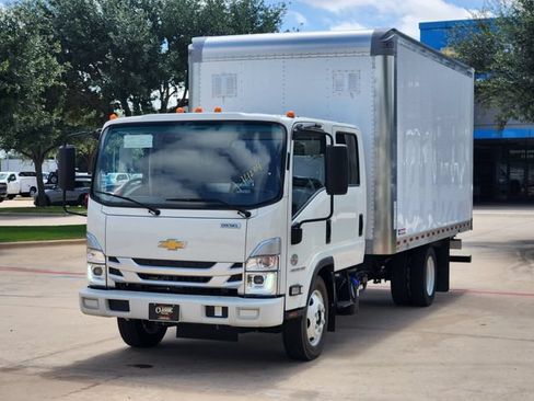 New 2024 Chevrolet Low Cab Forward 4500XD RWD image 10
