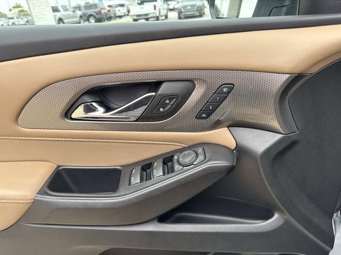 Used 2022 Chevrolet Traverse Premier w/ LPO, Floor Liner Package FWD image 19