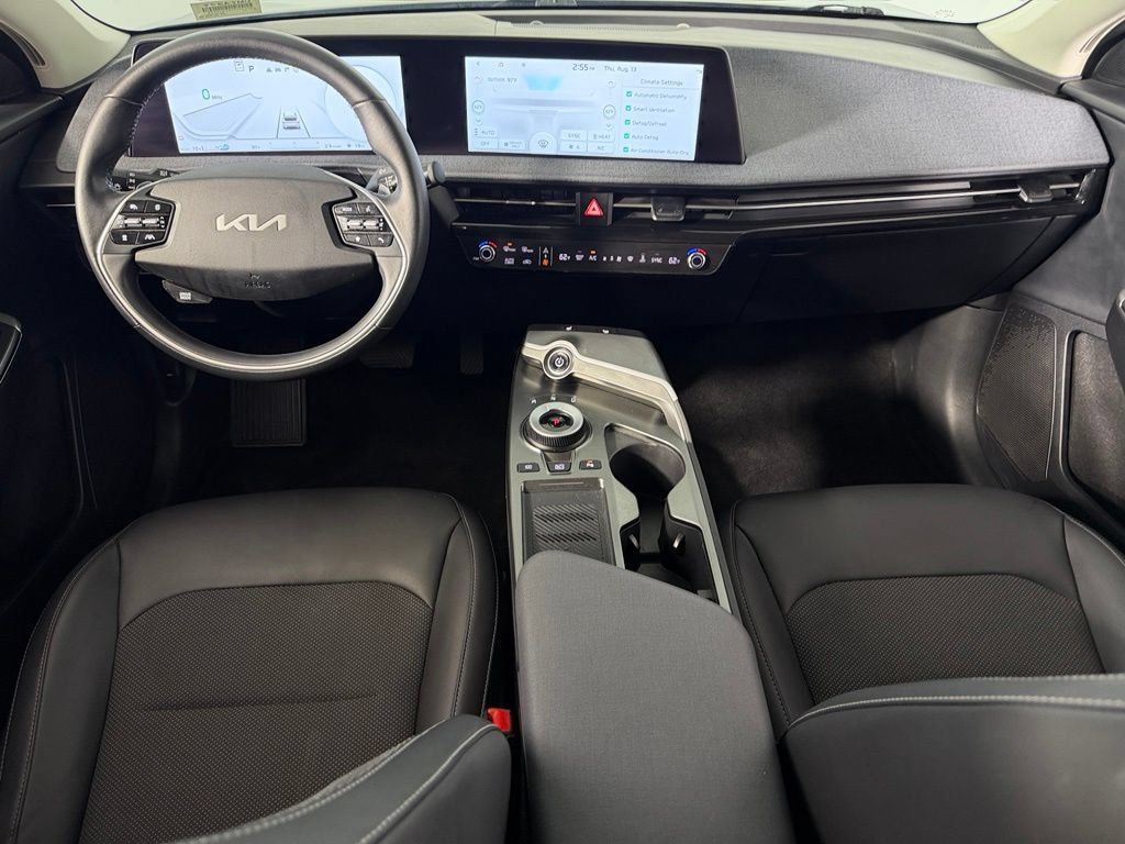 Used 2024 Kia EV6 Light RWD image 12