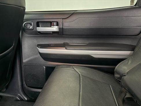 Used 2018 Toyota Tundra Limited image 32