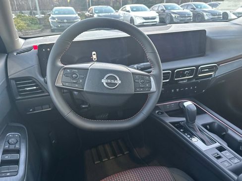 New 2026 Nissan Sentra SR w/ Floor Mat Package image 22