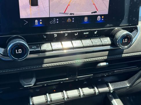 New 2025 Chevrolet Colorado LT w/ LT Convenience Package RWD image 21