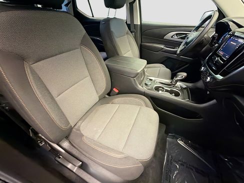 Used 2021 Chevrolet Traverse LS image 15