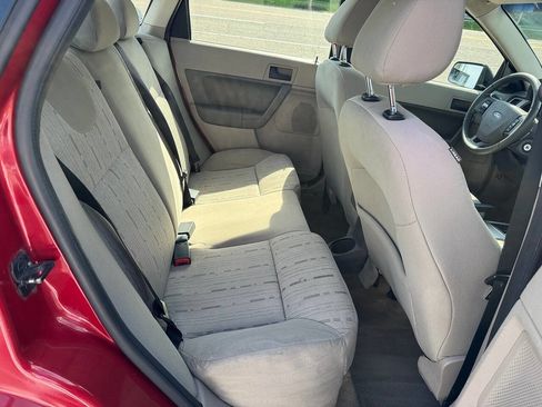 Used 2009 Ford Focus SE image 16