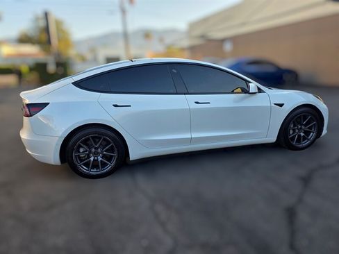 Used 2022 Tesla Model 3 Long Range AWD/4WD image 8