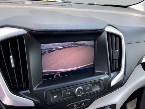 Used 2024 GMC Terrain SLE FWD image 26