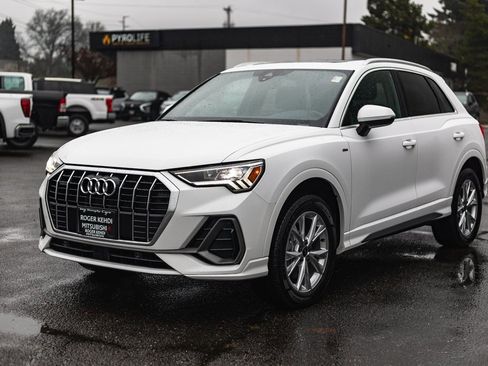 Used 2023 Audi Q3 2.0T Premium image 4