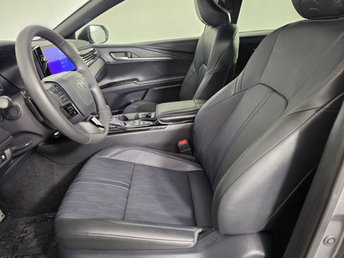 Used 2026 Toyota Camry XSE FWD image 3