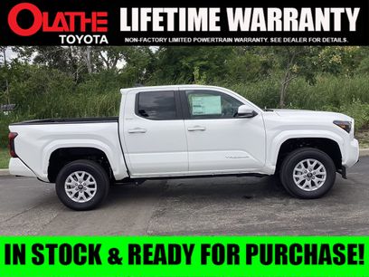 New 2025 Toyota Tacoma SR5