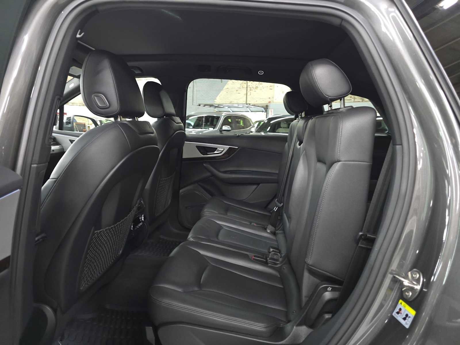 Used 2019 Audi Q7 2.0T Premium Plus w/ Premium Plus Package AWD/4WD image 16