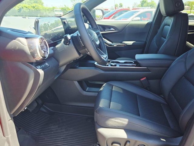 New 2026 Chevrolet Equinox LT w/ Convenience Package II AWD/4WD image 8